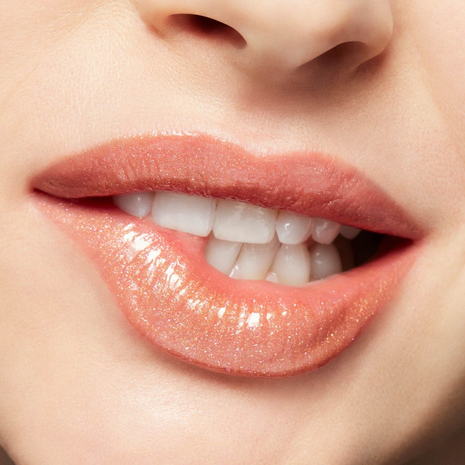 CHEERS TO YOU! LIPGLASS KIT (KIT DE NAVIDAD PARA LABIOS)